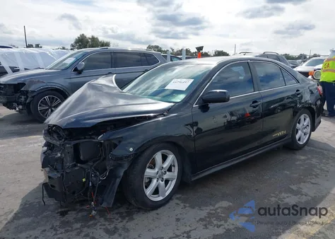2007 Toyota Camry Se z USA, uszkodzony, nr VIN 4T1BE46K67U183834